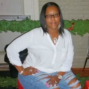 Meet your Posher, Leticia